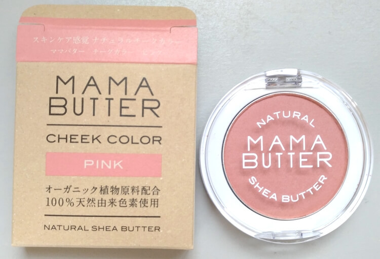 「ママバター チーク ピンク」の箱パッケージと本体の画像